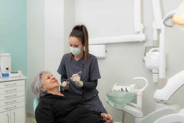 Best Dentist Open Late Near Me  in South Houston, TX